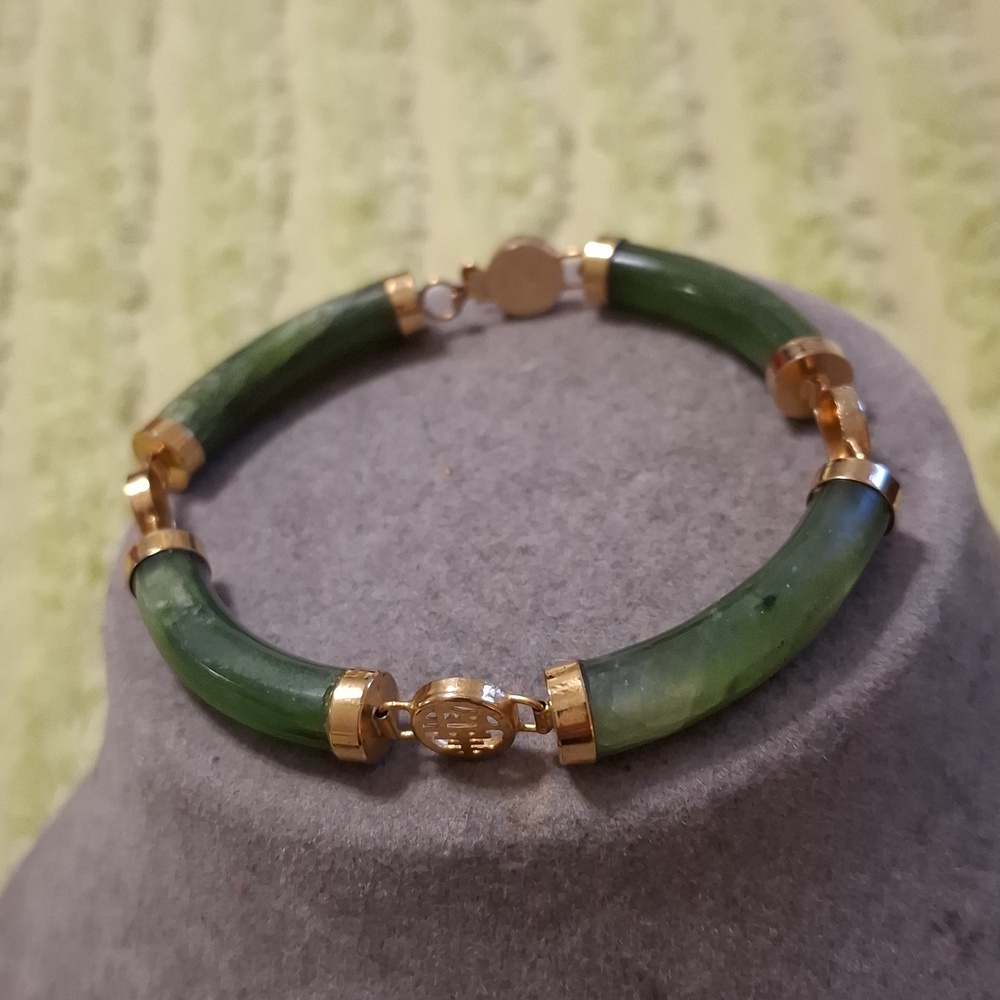 Vintage Nephrite jade, segment bracelet with goldtone accents